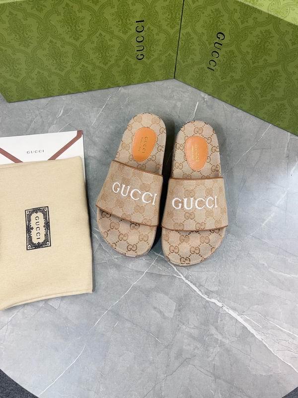 Gucci Women's Slippers 511